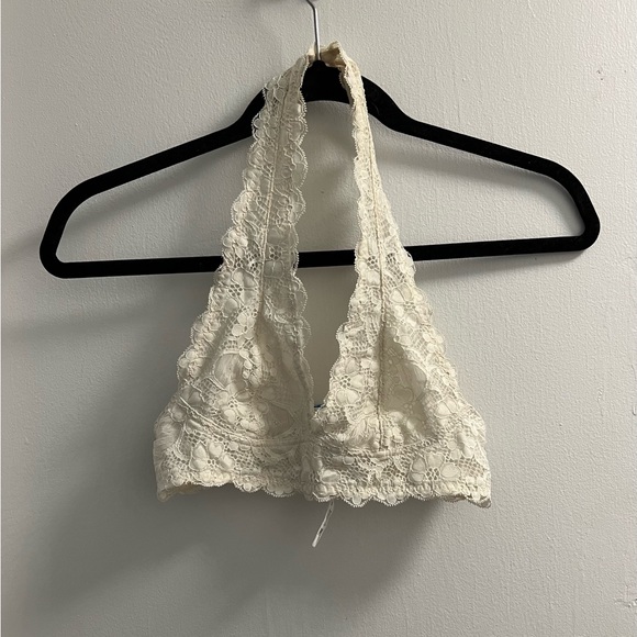 White lace bralette with floral decal - Picture 1 of 1